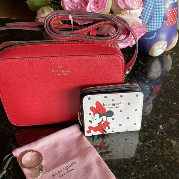Kate Spade  Crossbody Bag Minnie Mouse Wallet & keychain 🍒 NWT Retail  $507 Lot - Picture 1 of 11